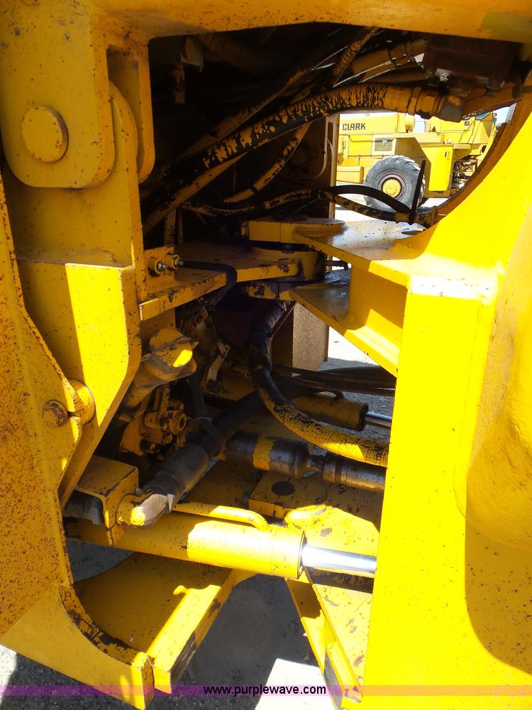 image for item L6834 1981 Clark 55C CU wheel loader