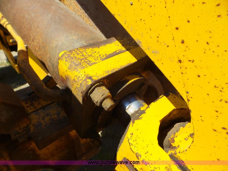 image for item L6834 1981 Clark 55C CU wheel loader