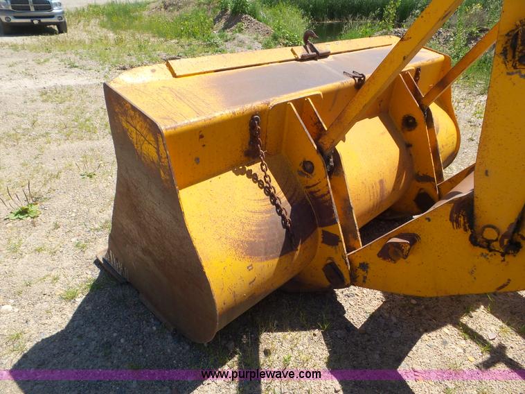 image for item L6834 1981 Clark 55C CU wheel loader