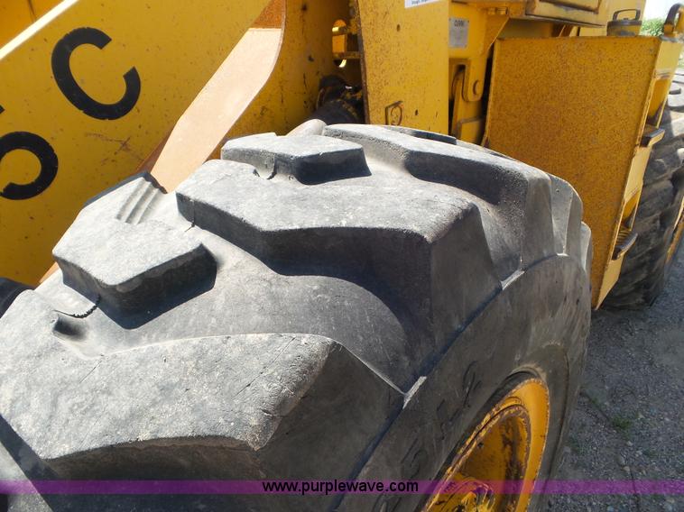 image for item L6834 1981 Clark 55C CU wheel loader