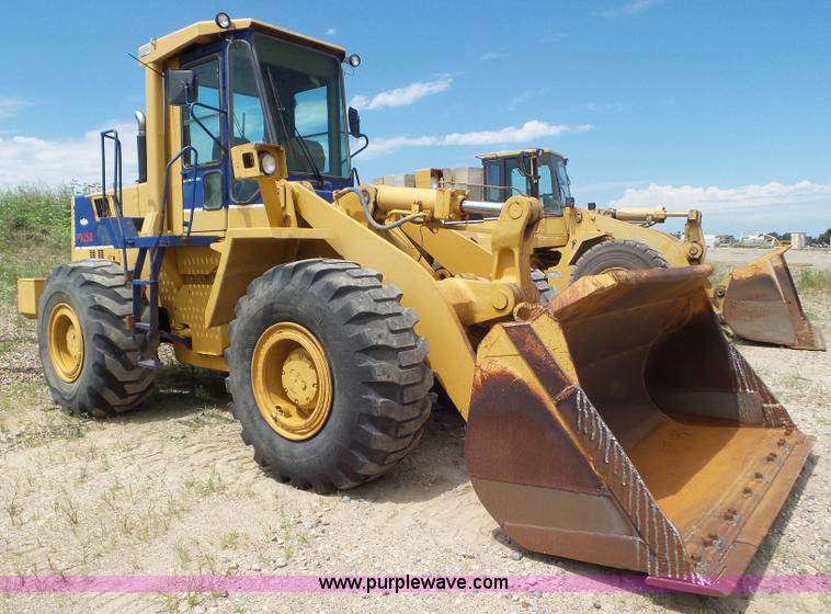 image for item L6835 1986 Komatsu WA350-1 wheel loader