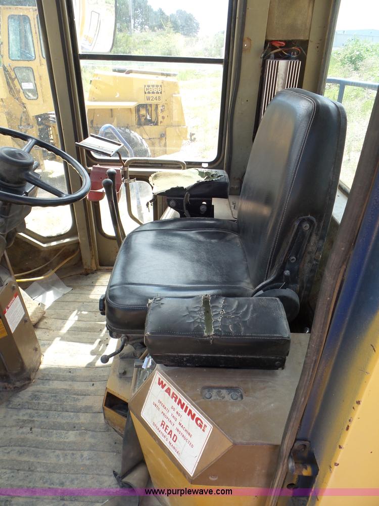 image for item L6835 1986 Komatsu WA350-1 wheel loader