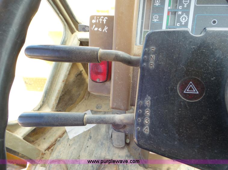 image for item L6835 1986 Komatsu WA350-1 wheel loader