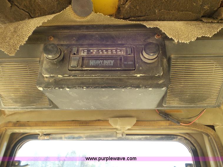 image for item L6835 1986 Komatsu WA350-1 wheel loader