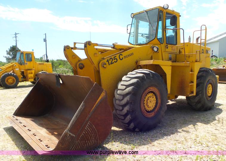 image for item L6836 Clark 125C wheel loader