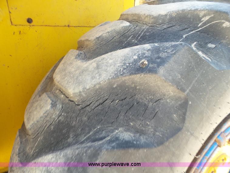 image for item L6836 Clark 125C wheel loader