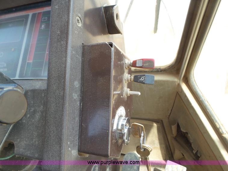 image for item L6838 1995 Komatsu WA450-2 wheel loader