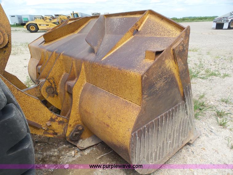image for item L6838 1995 Komatsu WA450-2 wheel loader