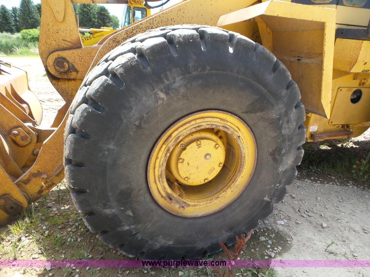 image for item L6838 1995 Komatsu WA450-2 wheel loader