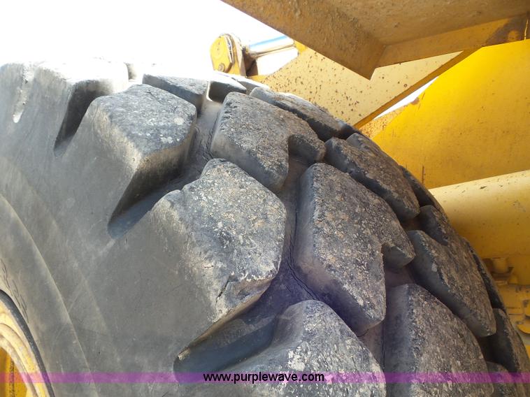 image for item L6838 1995 Komatsu WA450-2 wheel loader