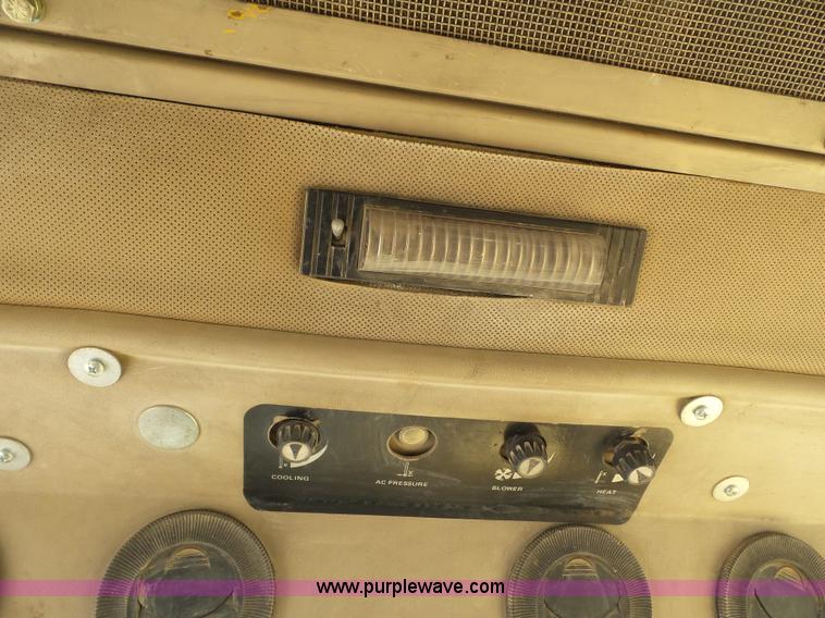 image for item L6839 1995 John Deere 762B elevating scraper