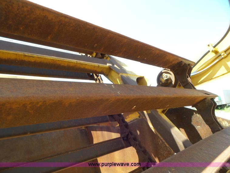 image for item L6839 1995 John Deere 762B elevating scraper