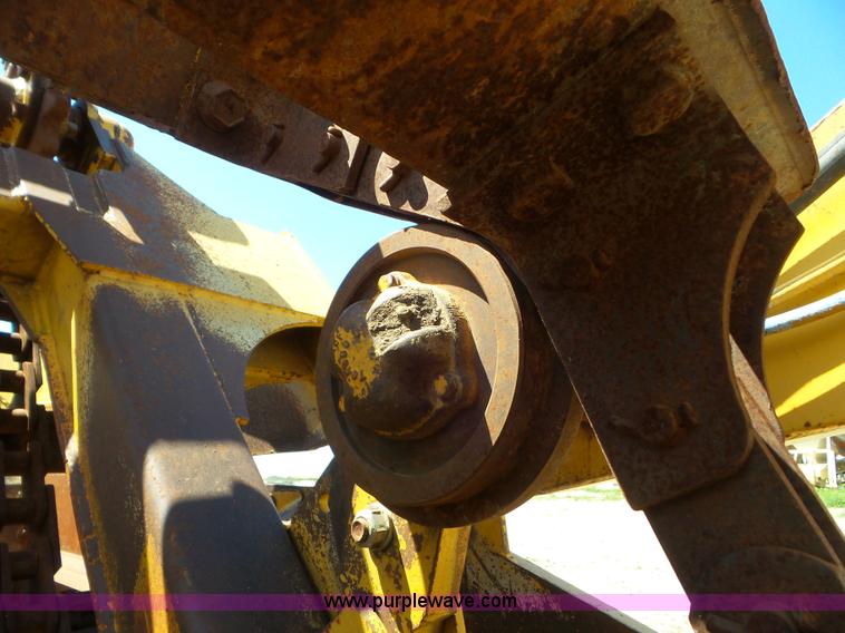 image for item L6839 1995 John Deere 762B elevating scraper