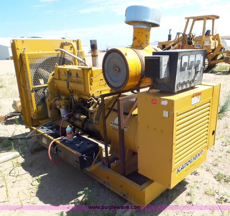 image for item L6841 1999 Katolight D250FRZ4 generator