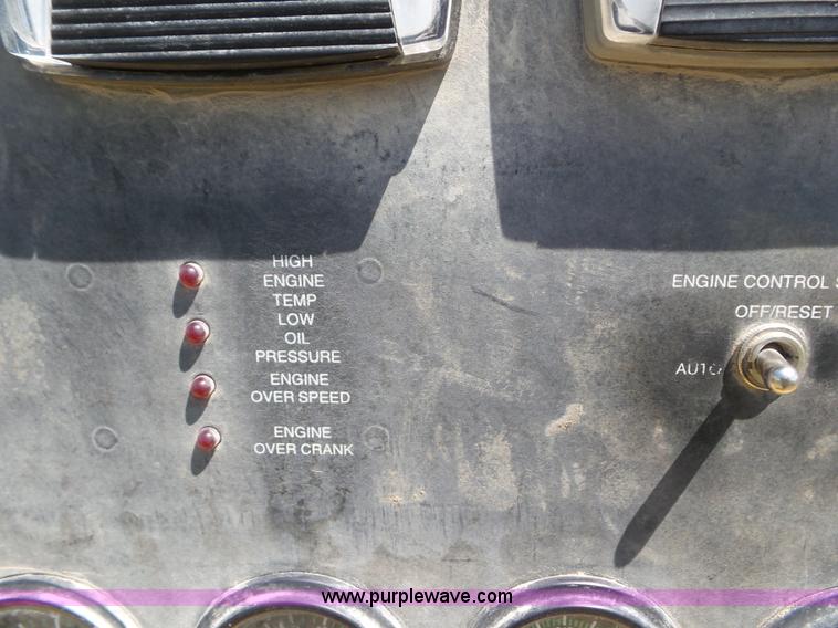 image for item L6841 1999 Katolight D250FRZ4 generator