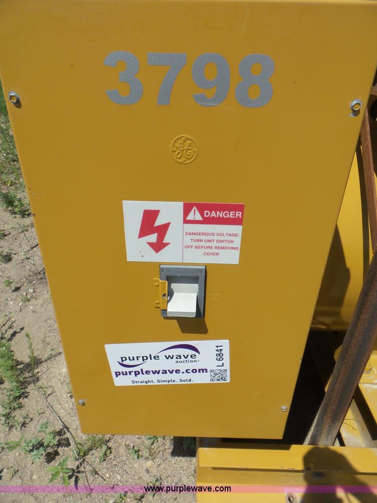 image for item L6841 1999 Katolight D250FRZ4 generator