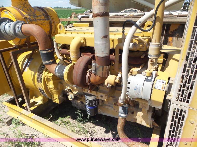 image for item L6841 1999 Katolight D250FRZ4 generator