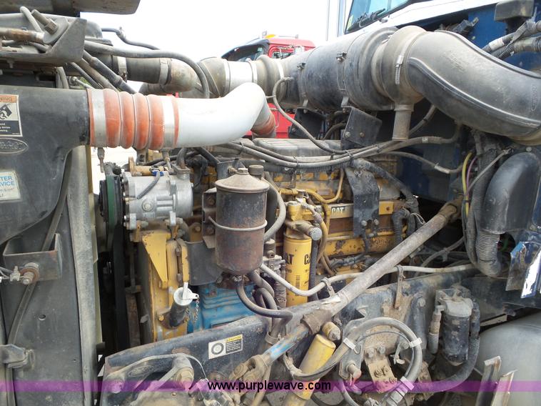 image for item L6846 2002 Peterbilt 378 semi truck