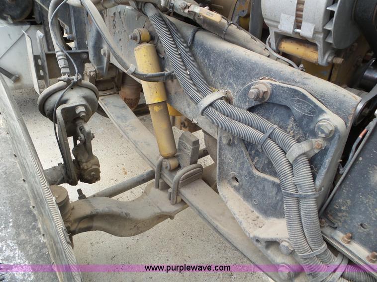 image for item L6846 2002 Peterbilt 378 semi truck