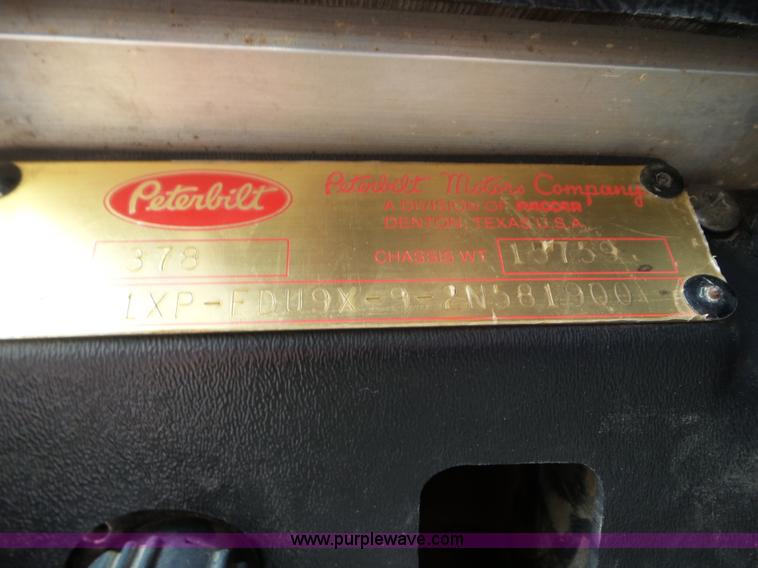 image for item L6846 2002 Peterbilt 378 semi truck