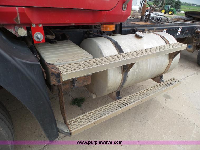 image for item L6847 1993 Mack CH613 semi truck