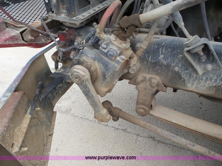 image for item L6847 1993 Mack CH613 semi truck