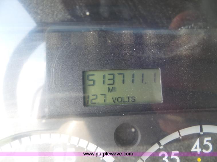 image for item L6849 2007 Sterling L9500 semi truck