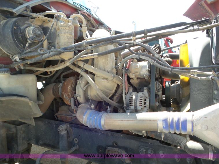 image for item L6849 2007 Sterling L9500 semi truck