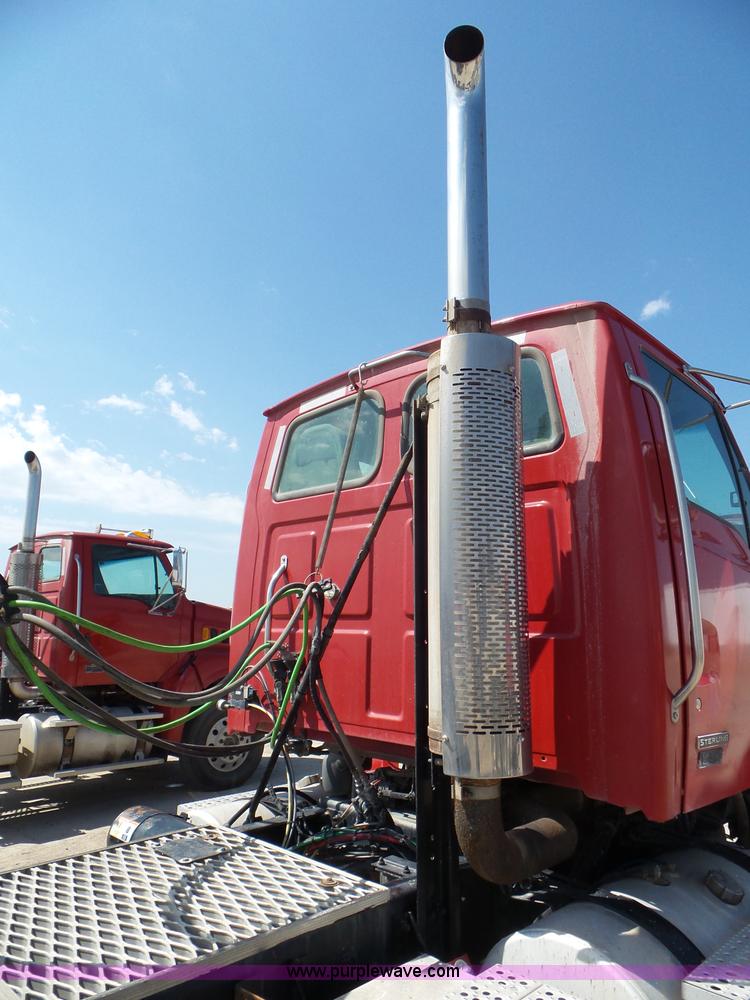 image for item L6849 2007 Sterling L9500 semi truck