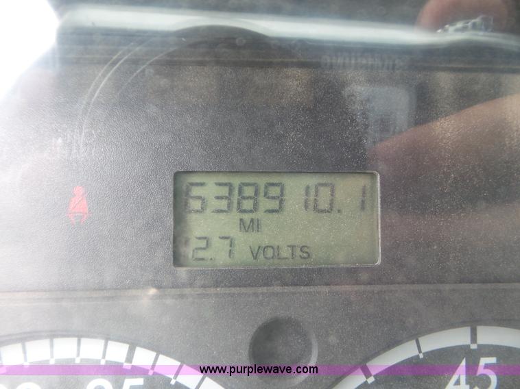 image for item L6850 2007 Sterling L9500 semi truck