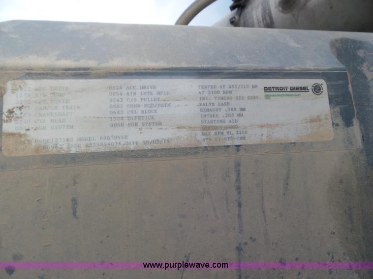 image for item L6850 2007 Sterling L9500 semi truck