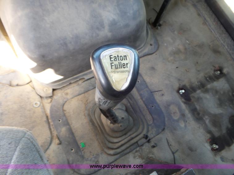 image for item L6851 1998 Ford AT9513 Aeromax 113 dump truck