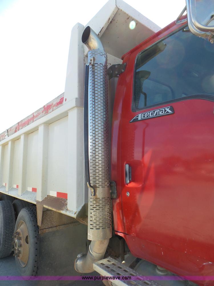 image for item L6851 1998 Ford AT9513 Aeromax 113 dump truck