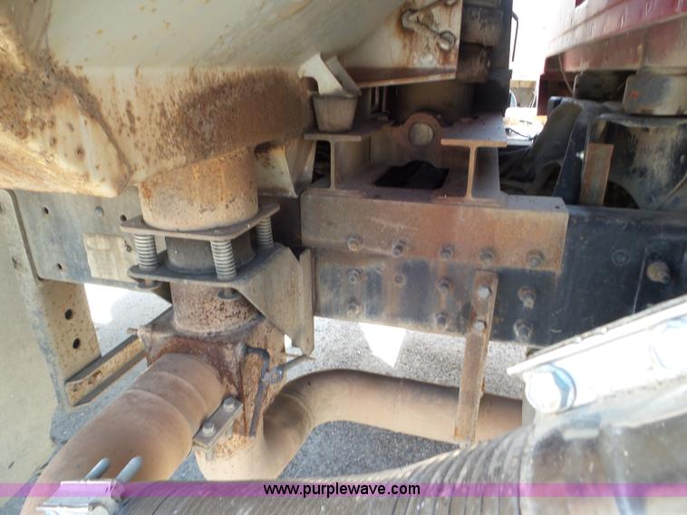 image for item L6851 1998 Ford AT9513 Aeromax 113 dump truck