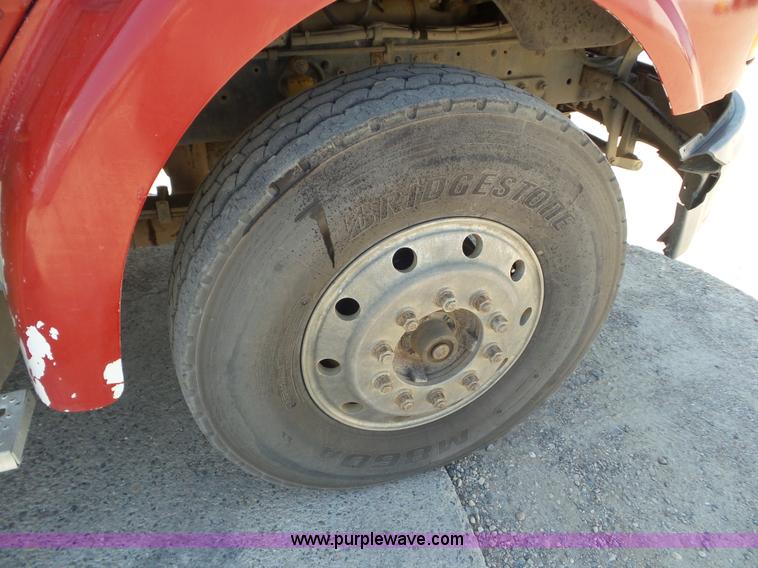 image for item L6851 1998 Ford AT9513 Aeromax 113 dump truck