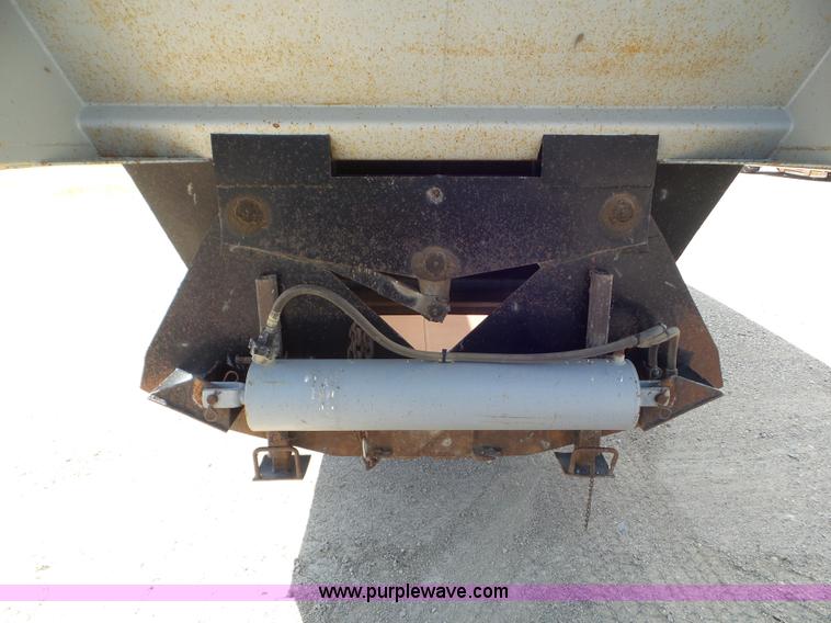 image for item L6853 1995 Trail Blazer bottom dump trailer