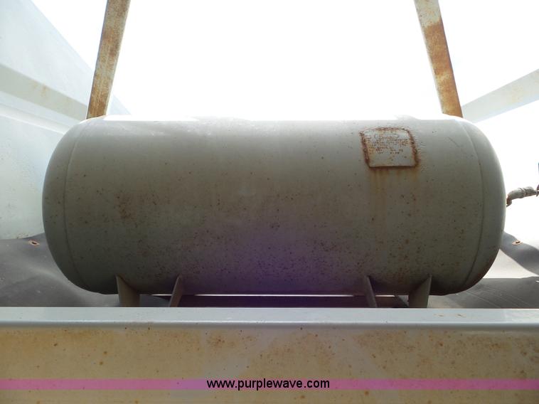 image for item L6853 1995 Trail Blazer bottom dump trailer