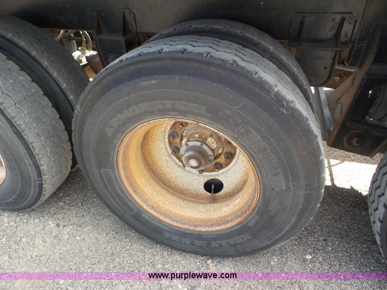 image for item L6853 1995 Trail Blazer bottom dump trailer