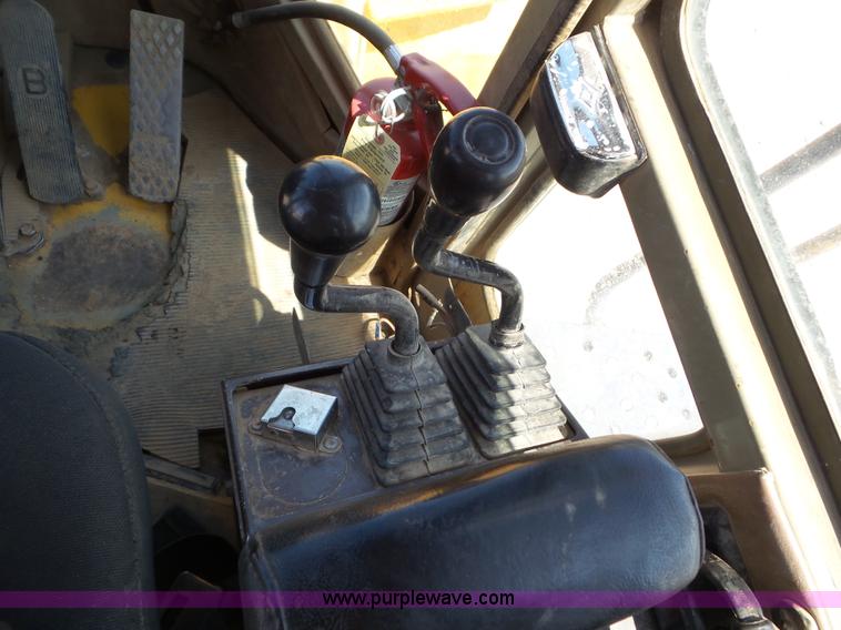 image for item L6854 1993 Komatsu WA450-2 wheel loader