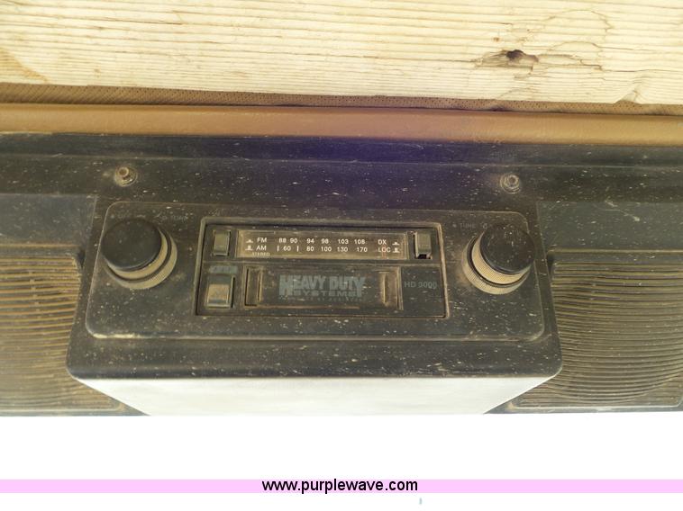 image for item L6854 1993 Komatsu WA450-2 wheel loader