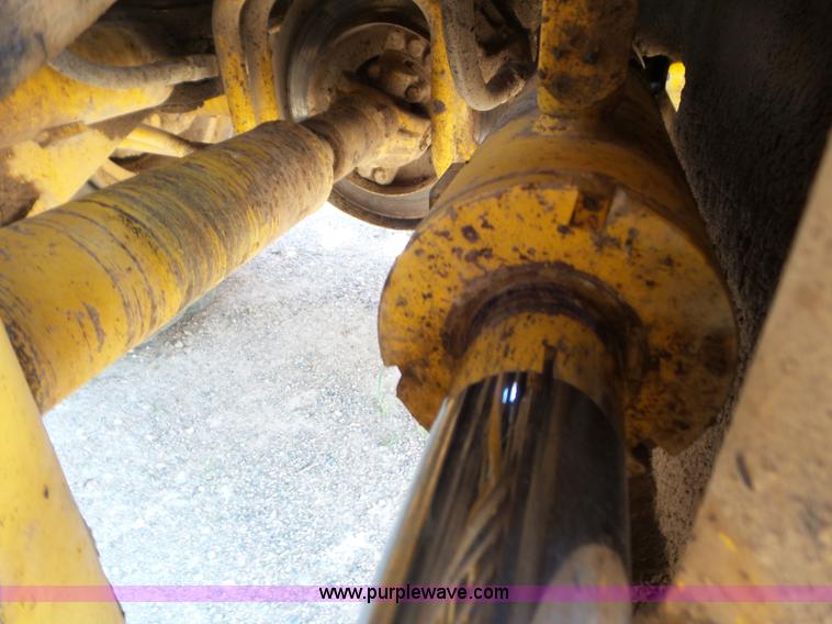 image for item L6854 1993 Komatsu WA450-2 wheel loader