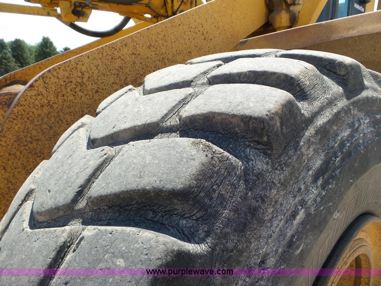 image for item L6854 1993 Komatsu WA450-2 wheel loader