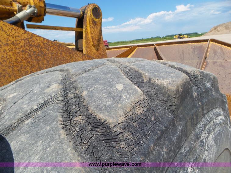 image for item L6854 1993 Komatsu WA450-2 wheel loader