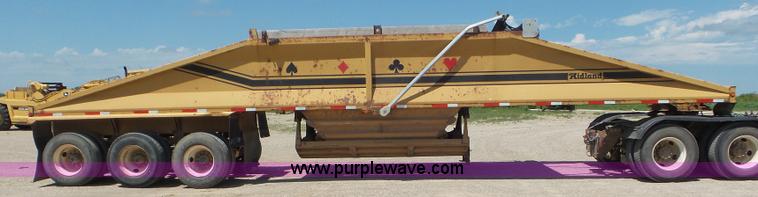 image for item L6855 1994 Midland bottom dump trailer