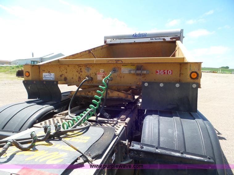 image for item L6855 1994 Midland bottom dump trailer