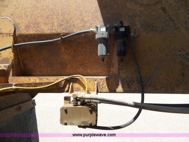 image for item L6855 1994 Midland bottom dump trailer