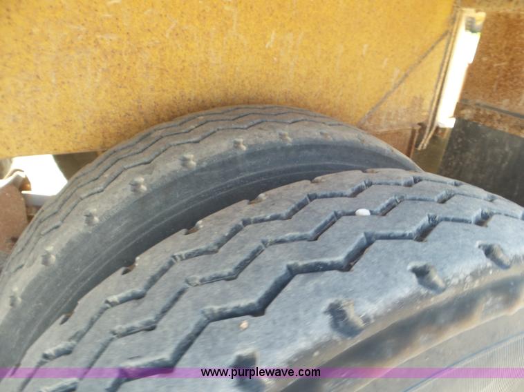 image for item L6855 1994 Midland bottom dump trailer