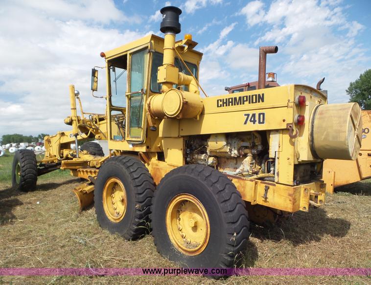 image for item L6858 Champion 740 motor grader