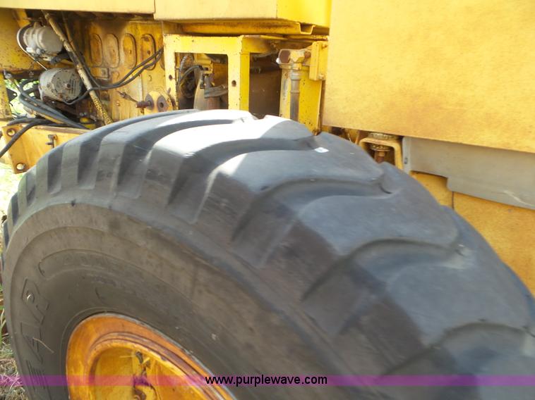 image for item L6858 Champion 740 motor grader