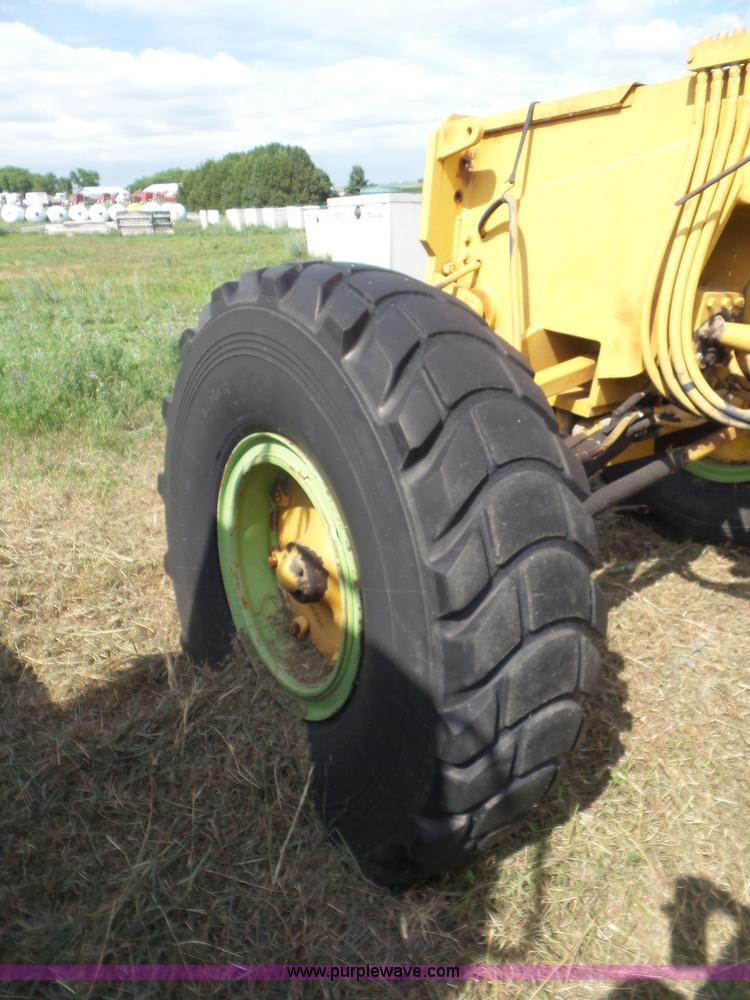 image for item L6858 Champion 740 motor grader